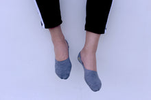 No-Show Grey